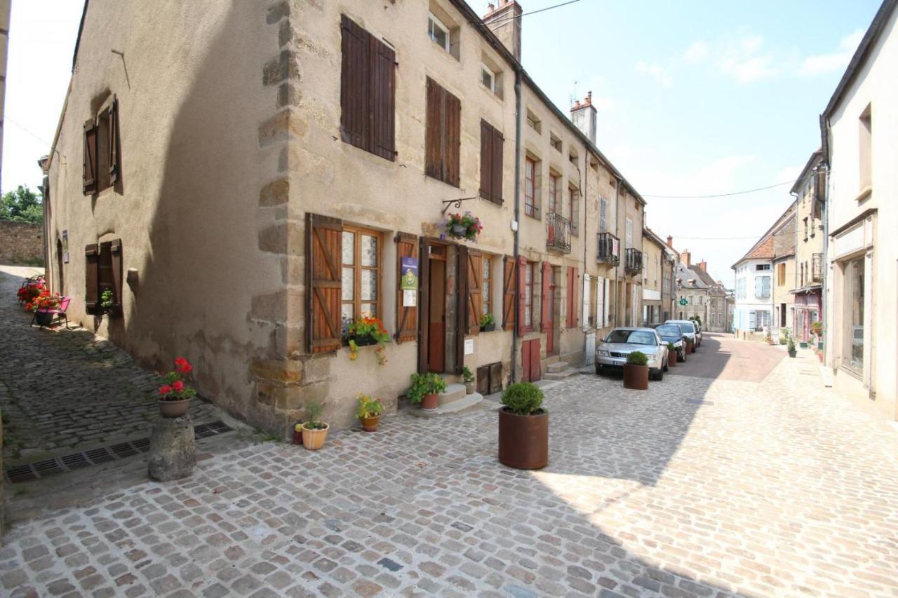 Au Coeur Du Chat Perche Arnay-le-Duc Exterior foto