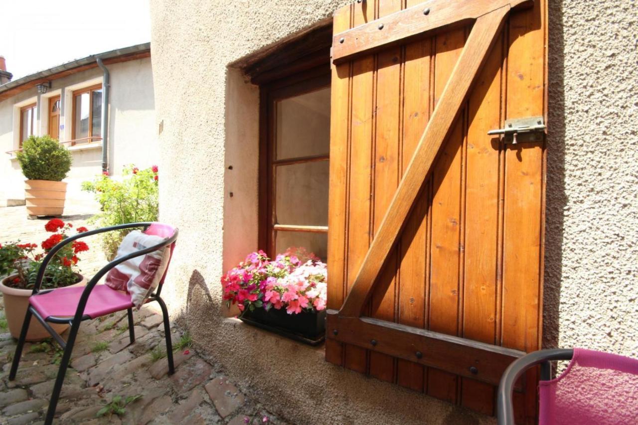 Au Coeur Du Chat Perche Arnay-le-Duc Exterior foto